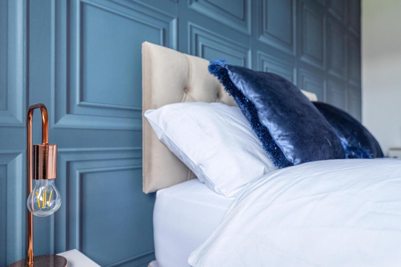 Contractor Accommodation Near Heathrow, Windsor Minutes From M4 슬라우 외부 사진
