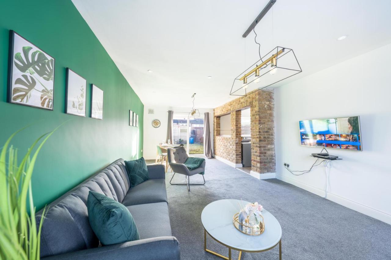 Contractor Accommodation Near Heathrow, Windsor Minutes From M4 슬라우 외부 사진